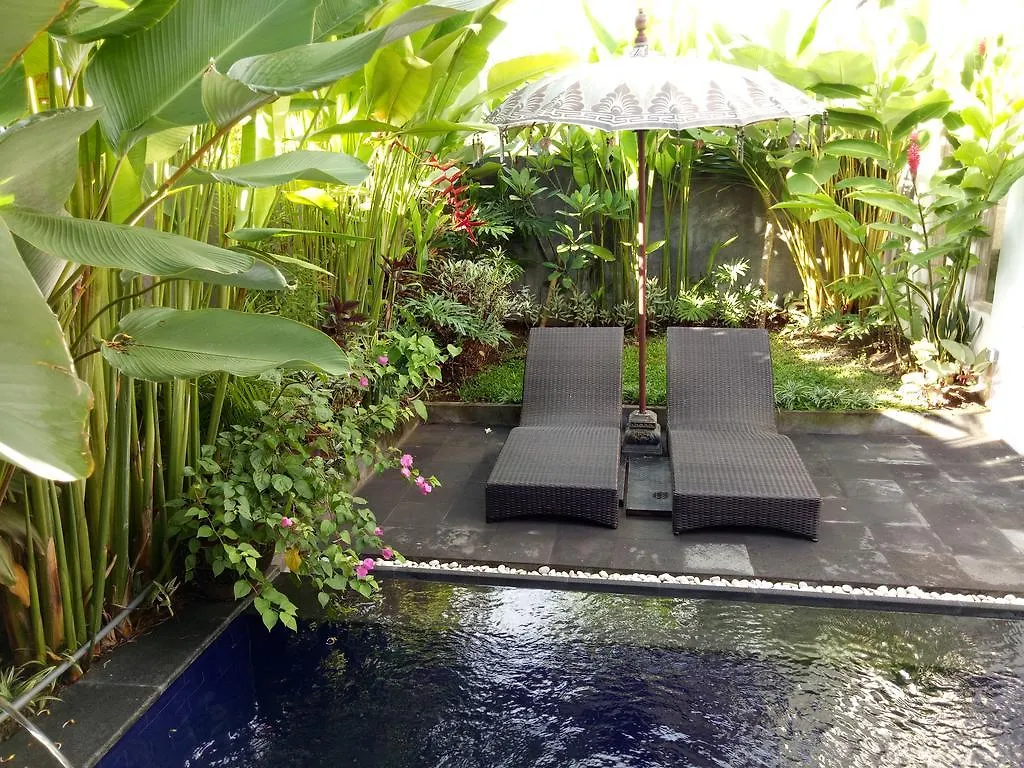 Villa Esa Ubud 0*,